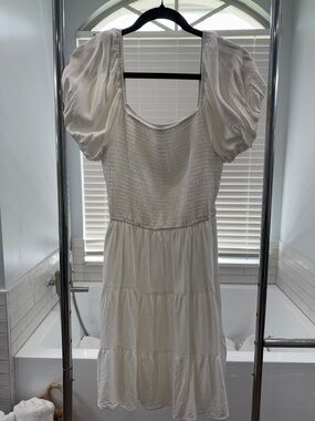 Women's White Smocked Puff Sleeve Midi Dress